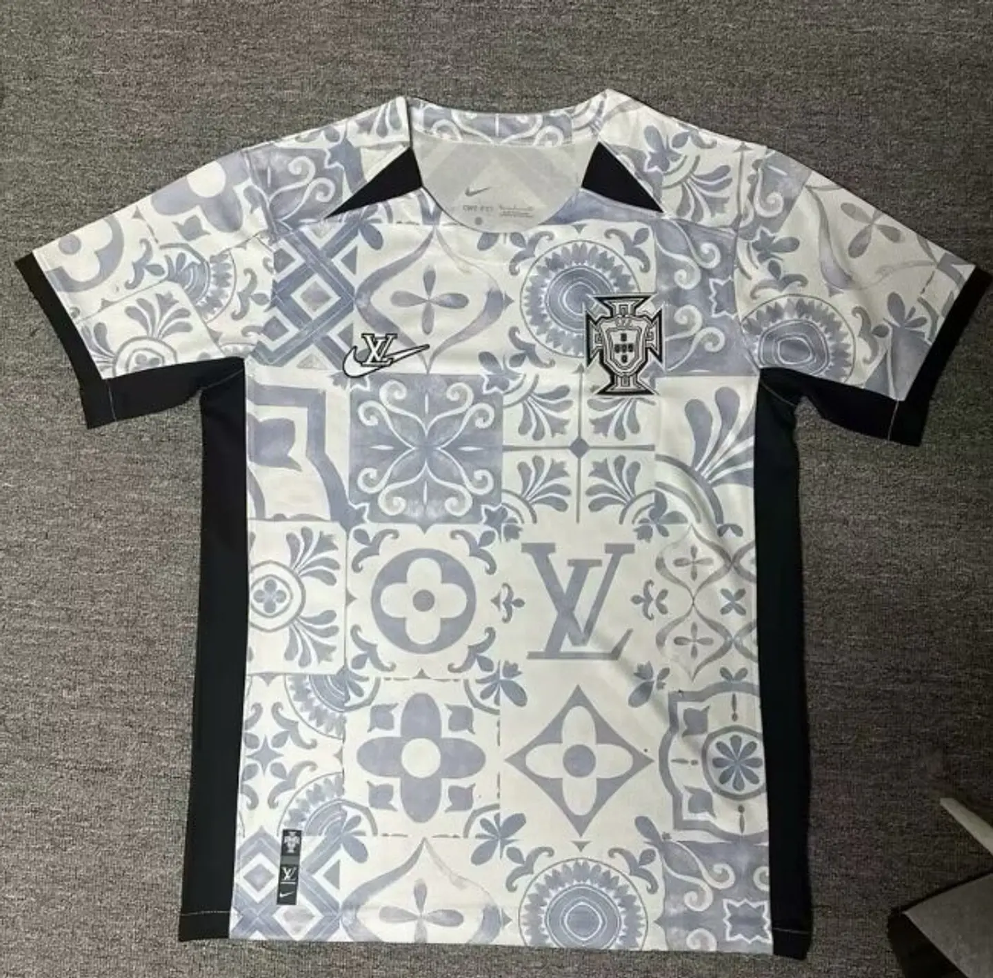Camisola Portugal Edição Especial Louis Vuitton  1