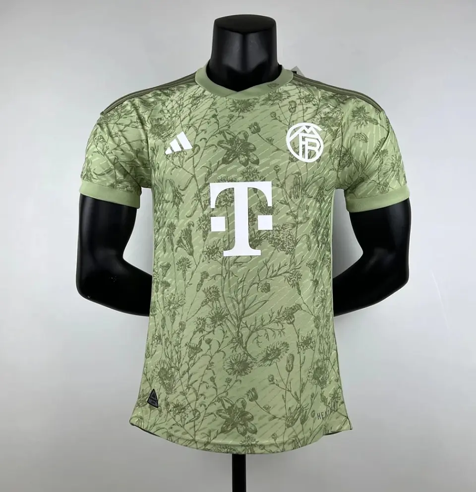 Camisola Bayern Edição Especial Versão Jogador 1