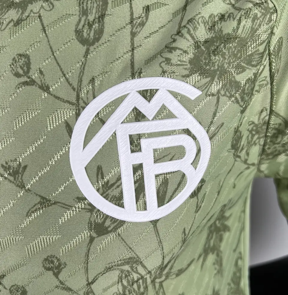 Camisola Bayern Edição Especial Versão Jogador 2