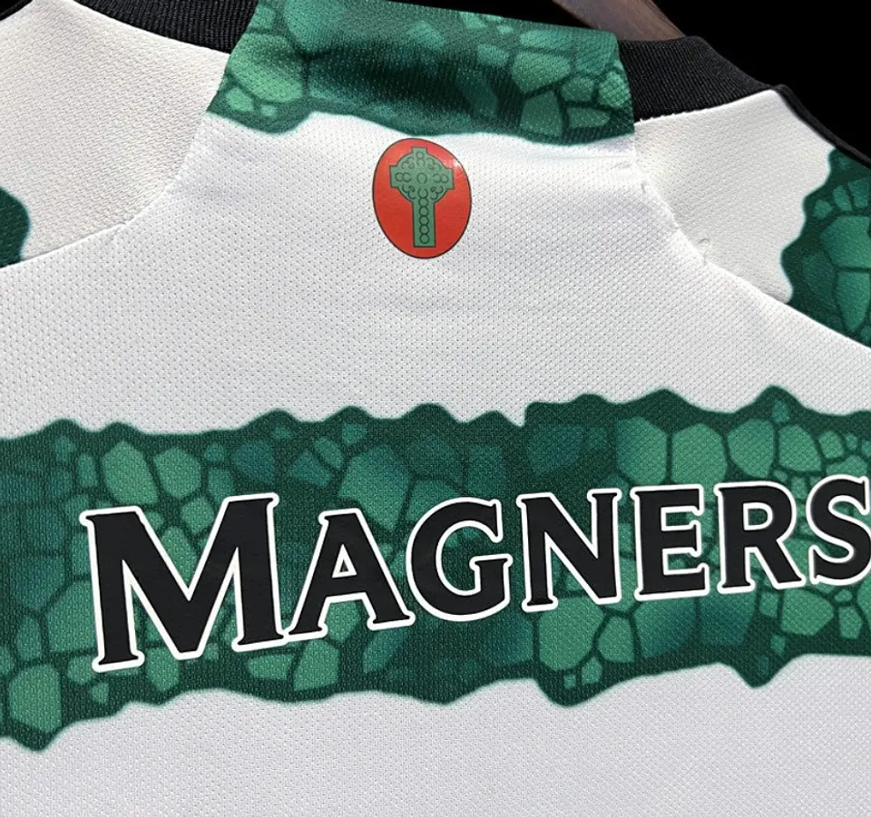 Camisola Celtic I 23/24 4