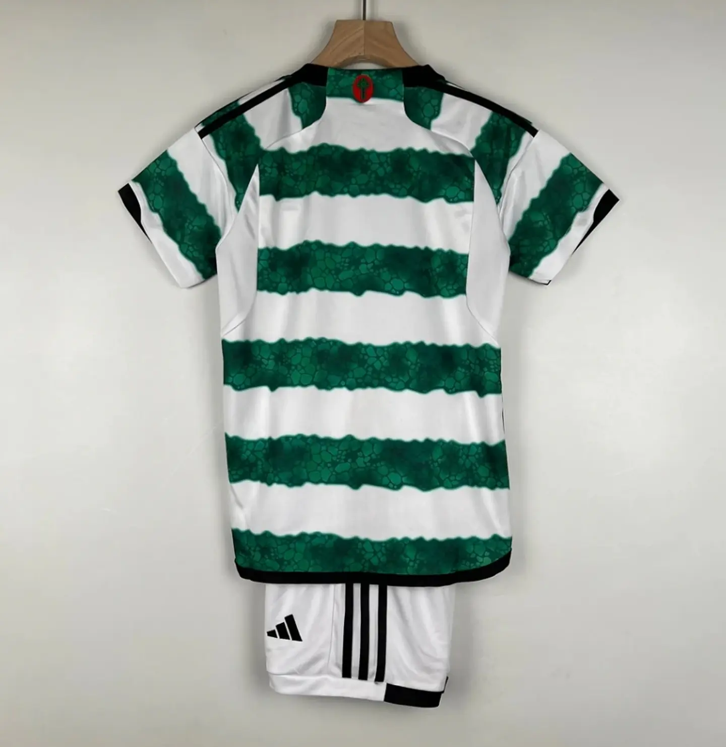 Kit Celtic I 23/24 2