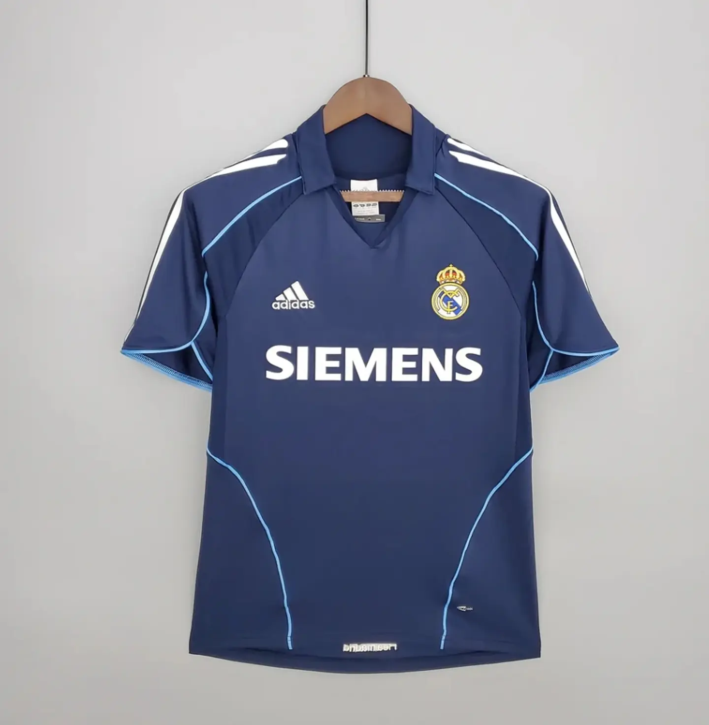 Camisola Real Madrid II Retro 05/06 1
