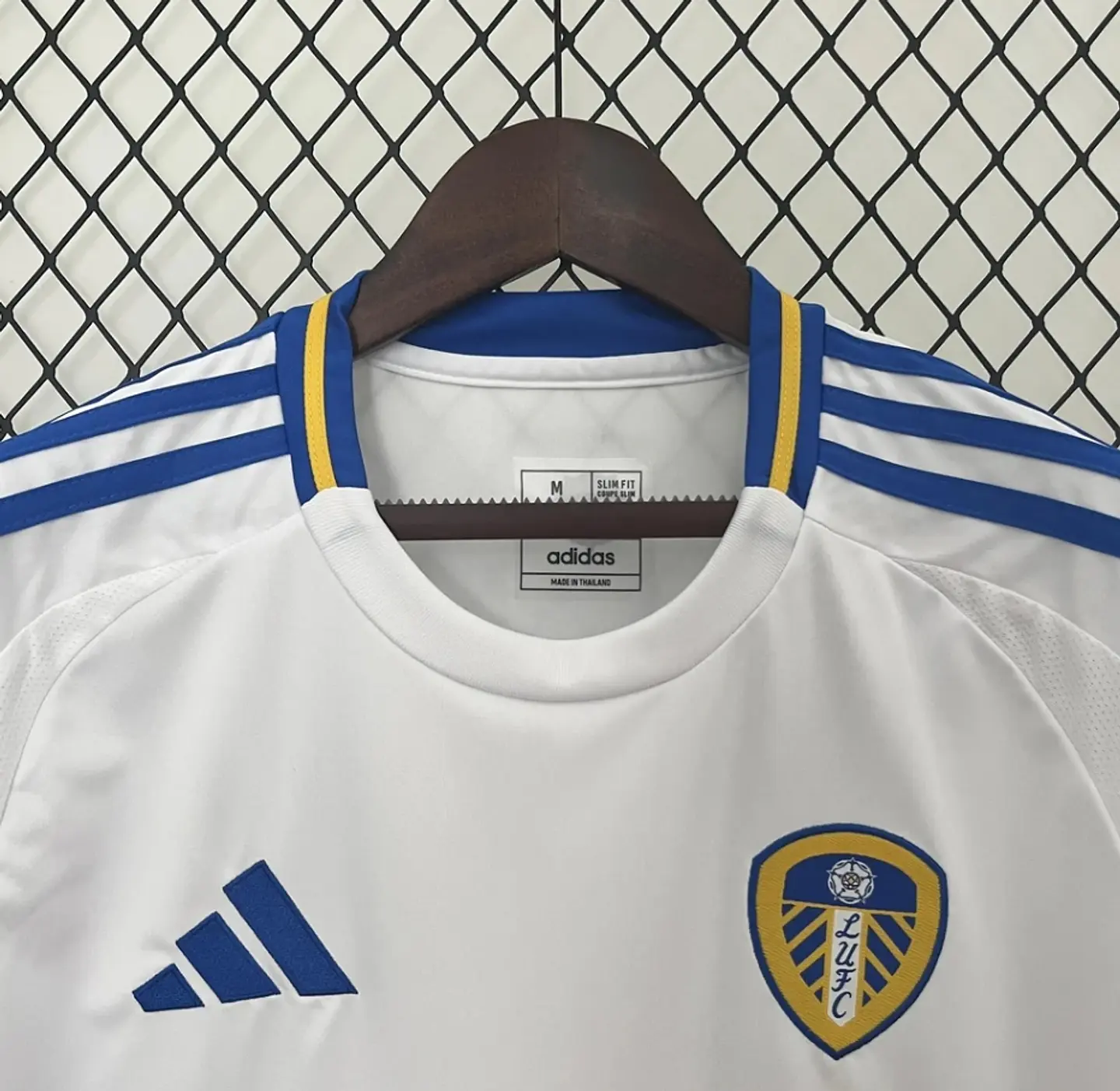 Camisola Leeds I 24/25 2