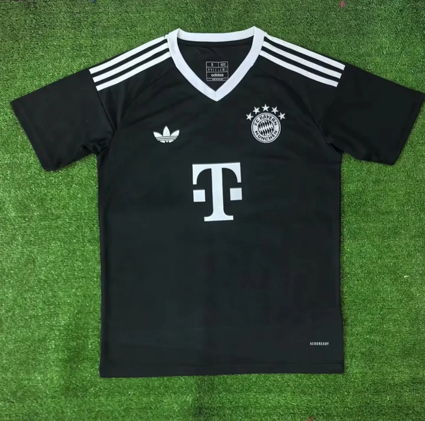 Camisola Bayern Guarda Redes 24/25 1