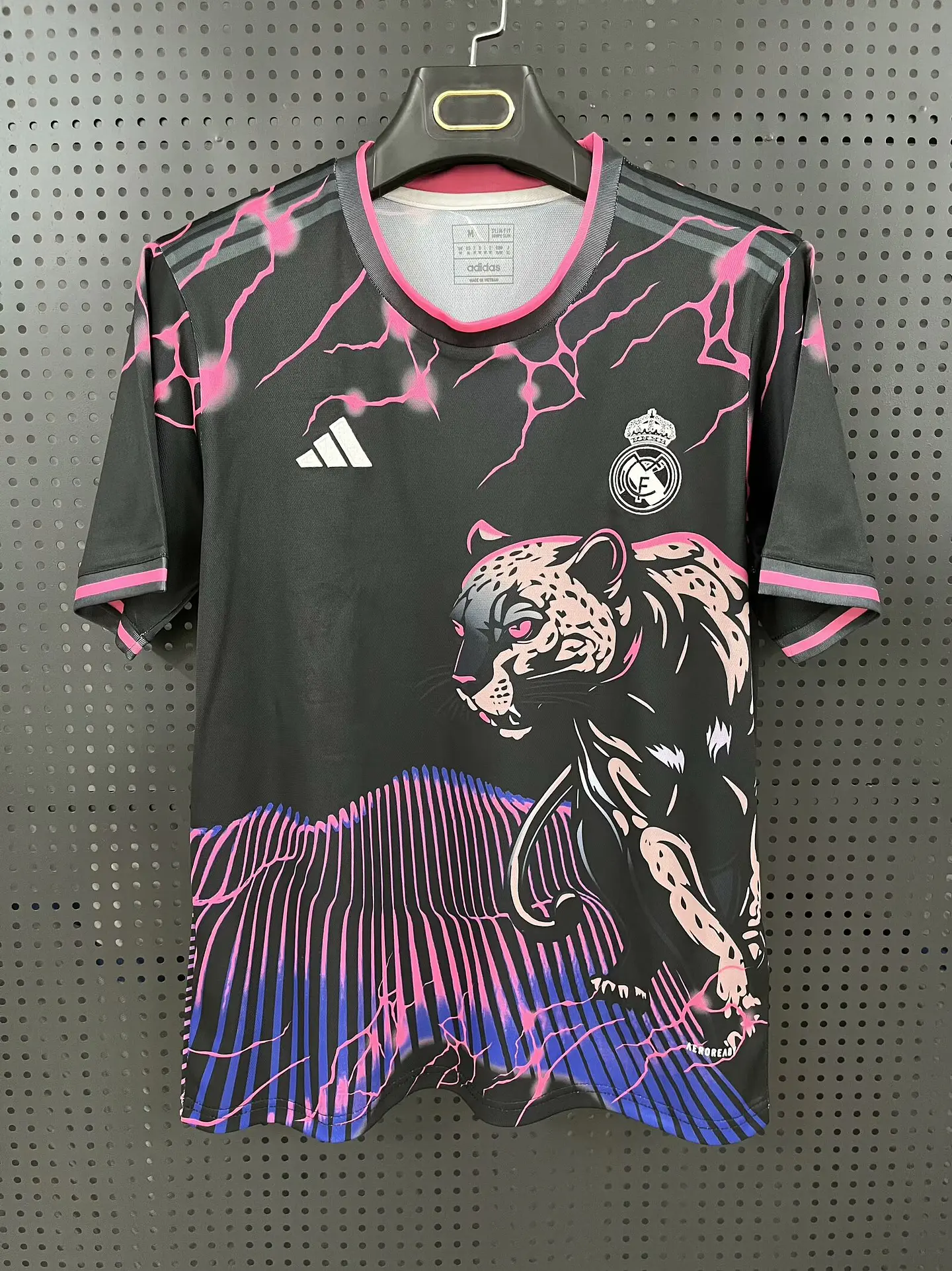 Camisola Real Madrid Edição Especial 1