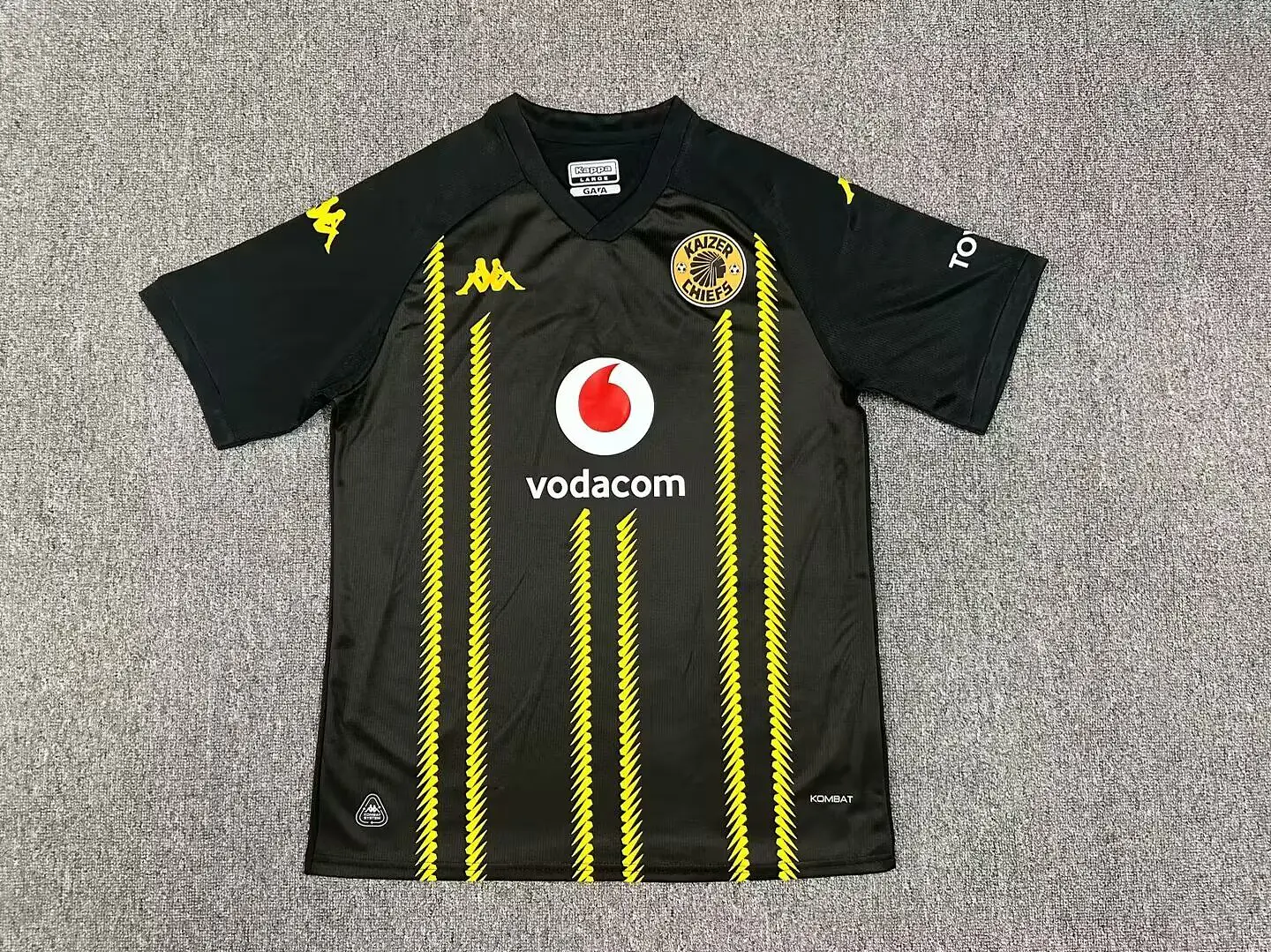 Camisola Kaizer Chiefs II 24/25 1