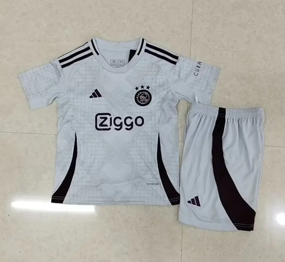 Kit Ajax III 24/25 1
