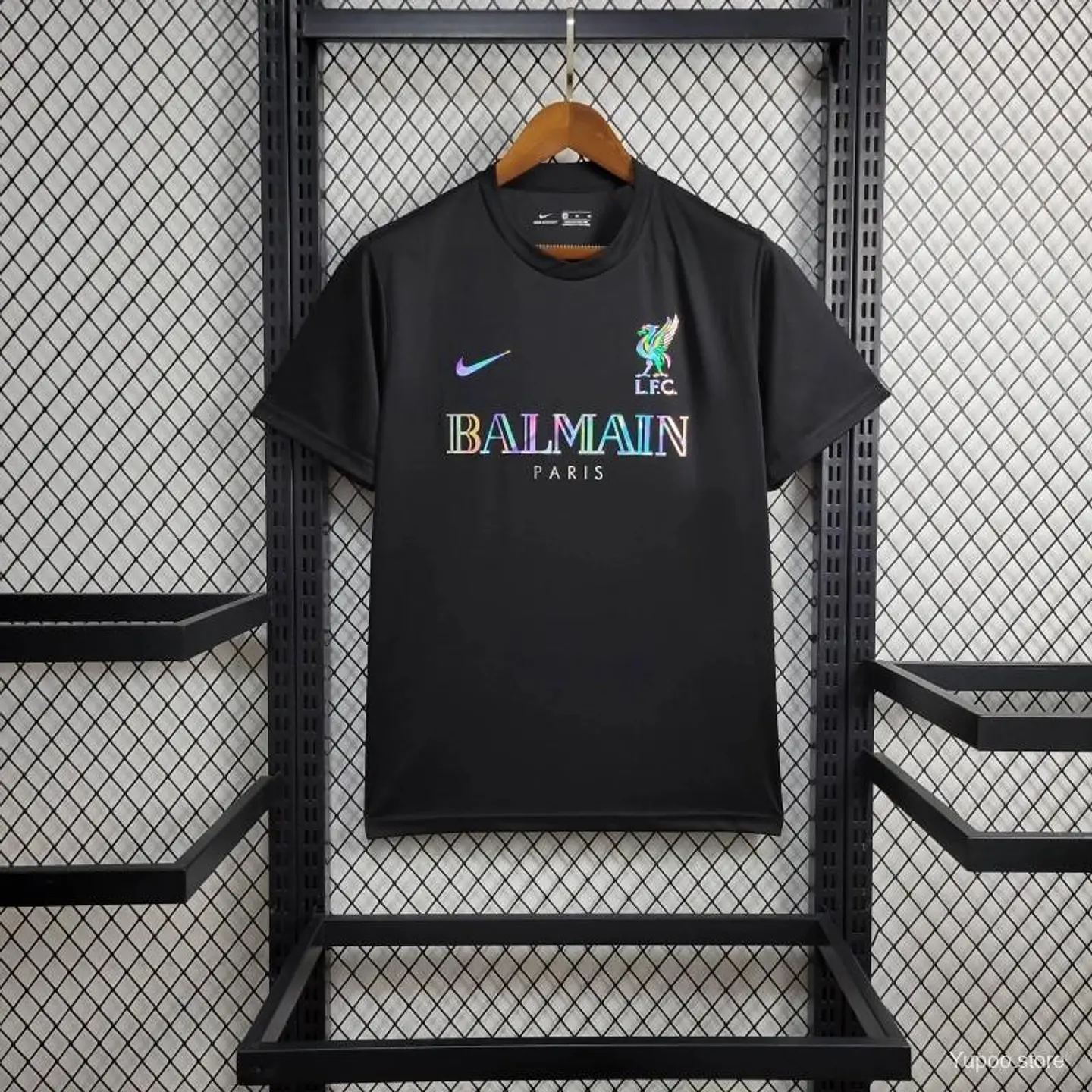 Camisola Liverpool Balmain 1