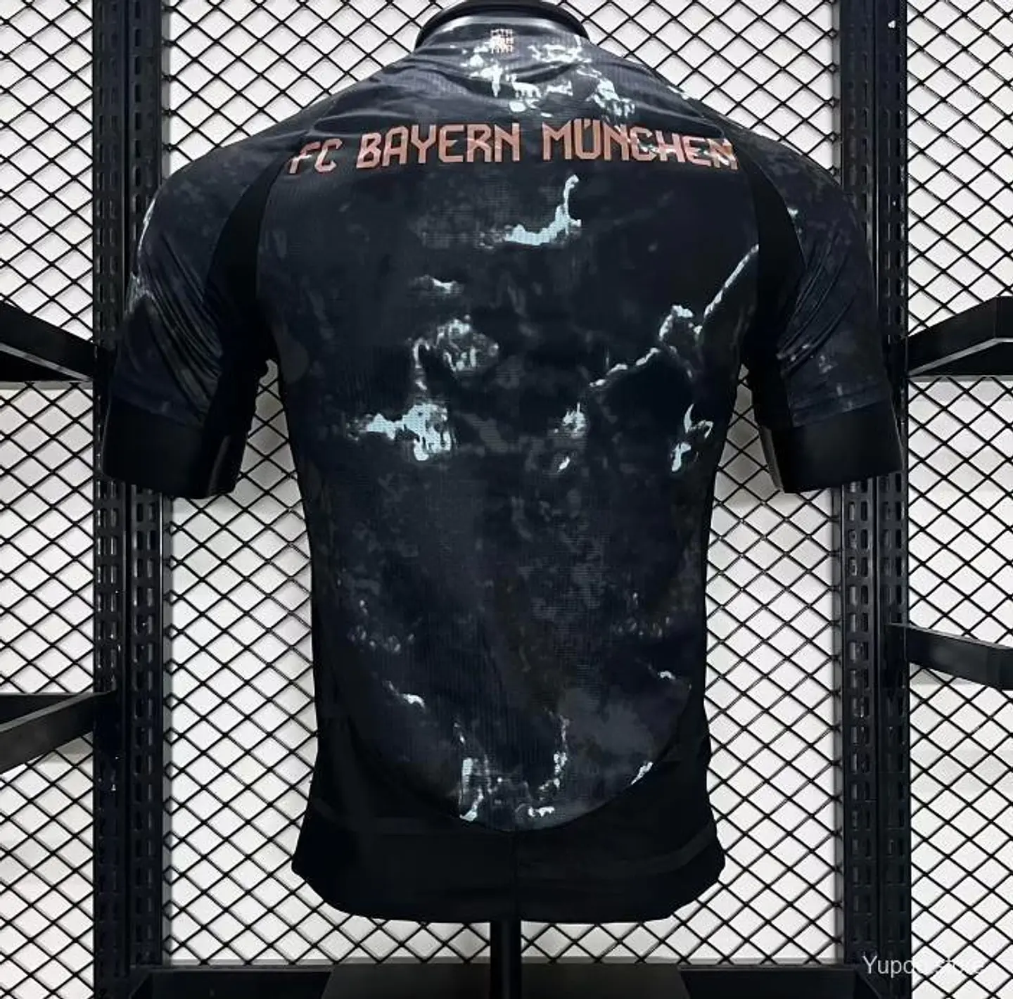 Camisola Bayern II 24/25 Versão Jogador 7