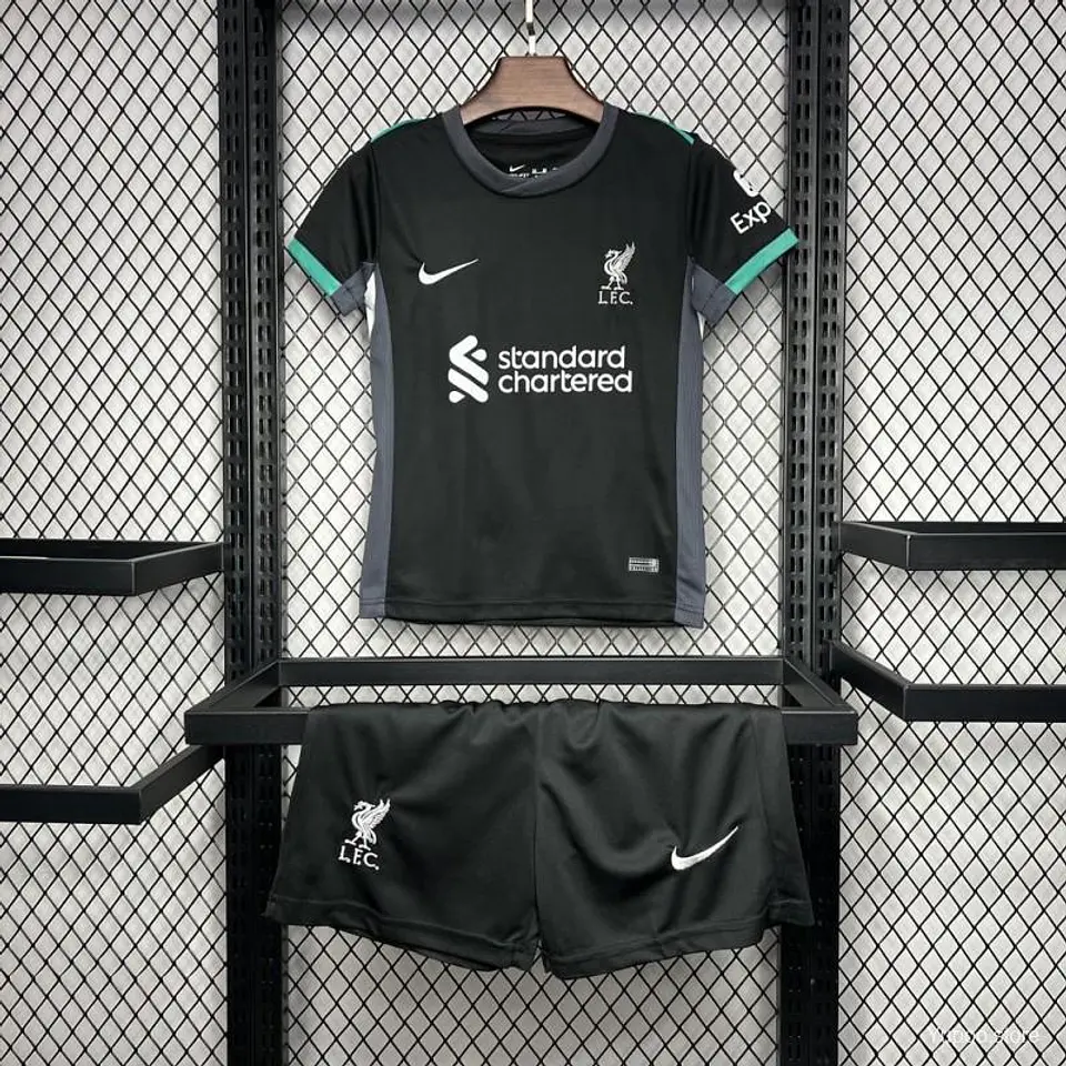Kit Liverpool II 24/25 1