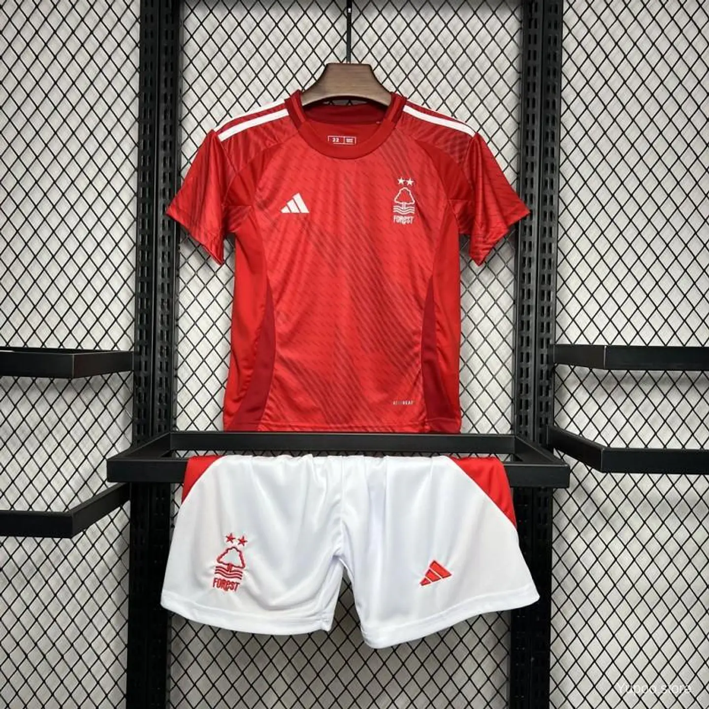 Kit Nottingham Forest I 24/25 1