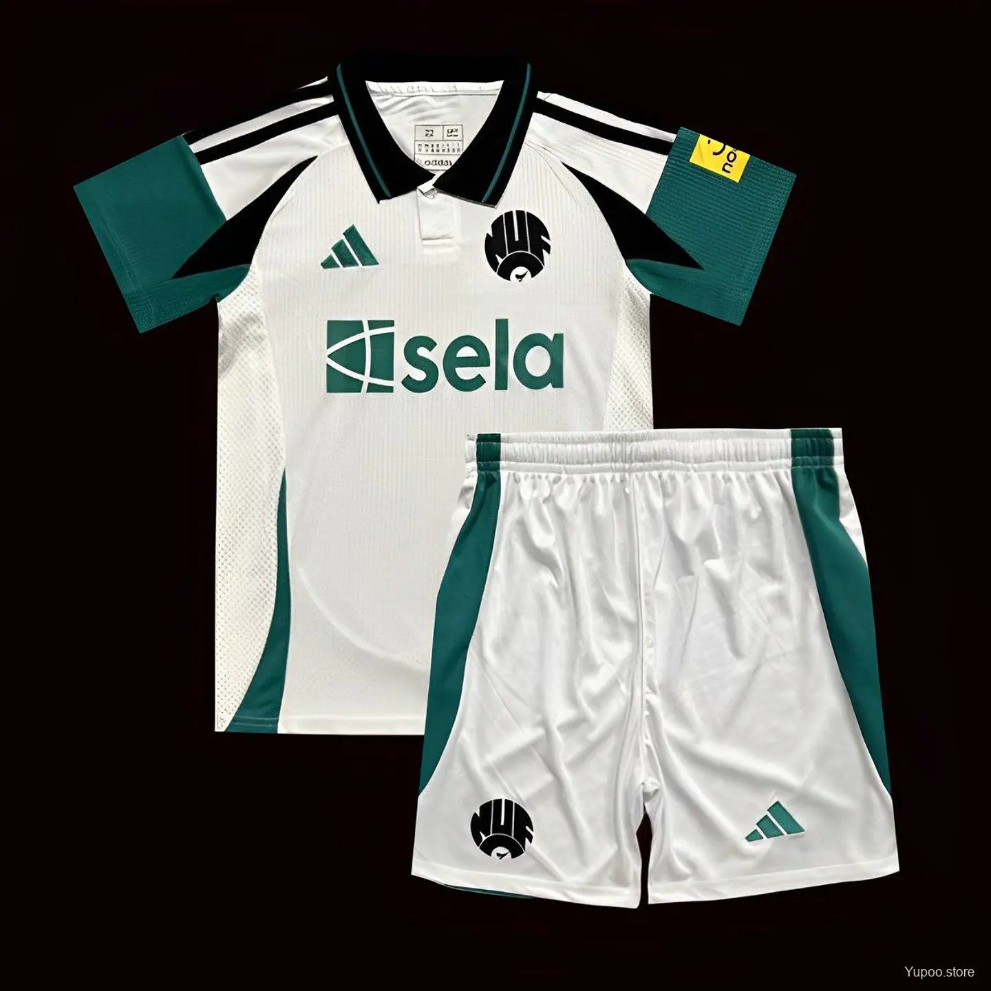 Kit New Castle III 24/25 1