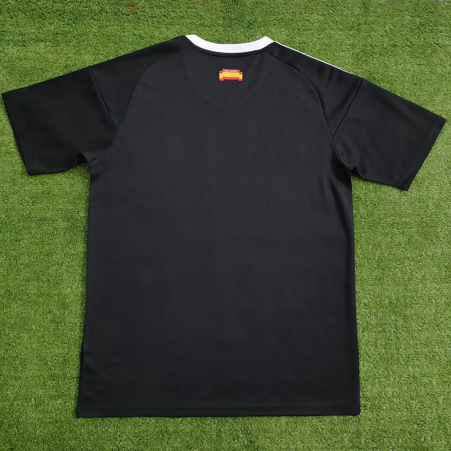 Camisola Real Madrid Guarda Redes 2