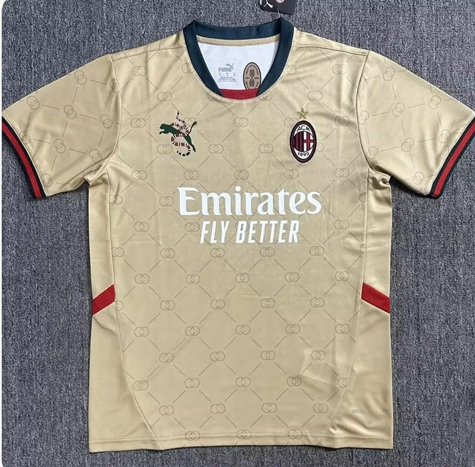 Camisola AC Milan Edição Especial Gucci 1