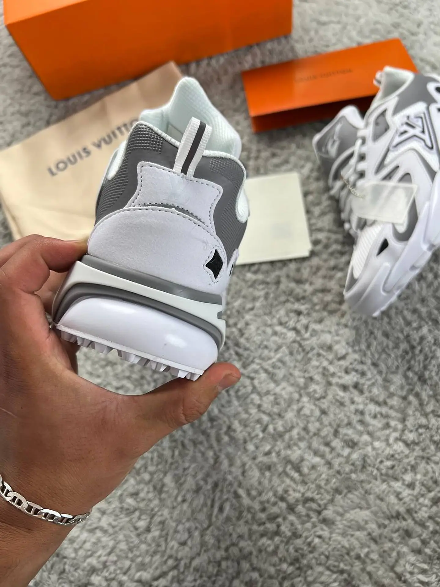 Sapatilhas Louis Vuitton  2