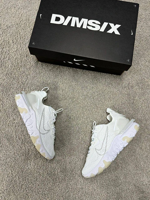Sapatilhas Nike React Vision