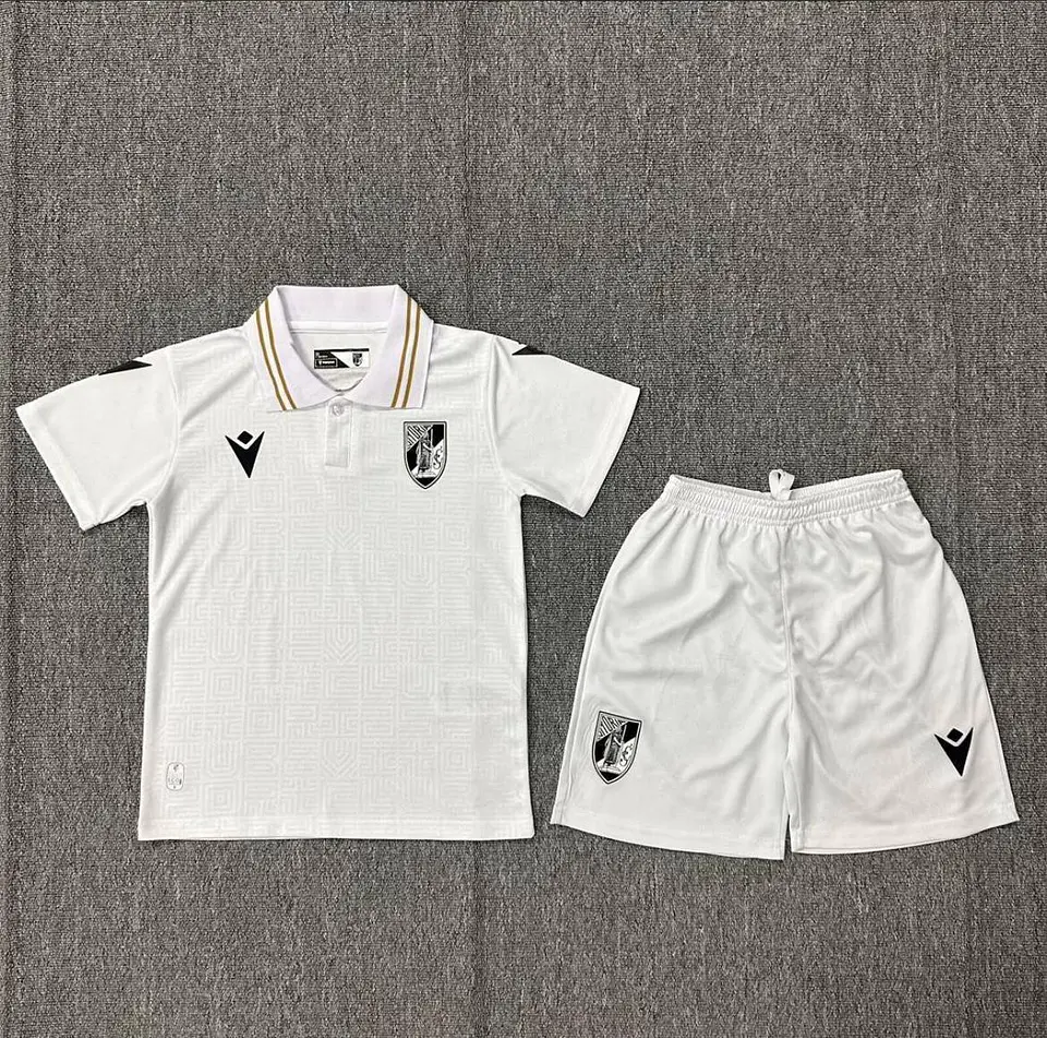 Kit Vitória de Guimarães I 24/25 1