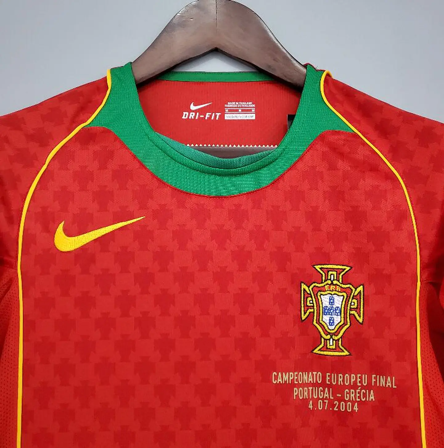 Camisola Portugal I - Euro 2004 - Retro 2