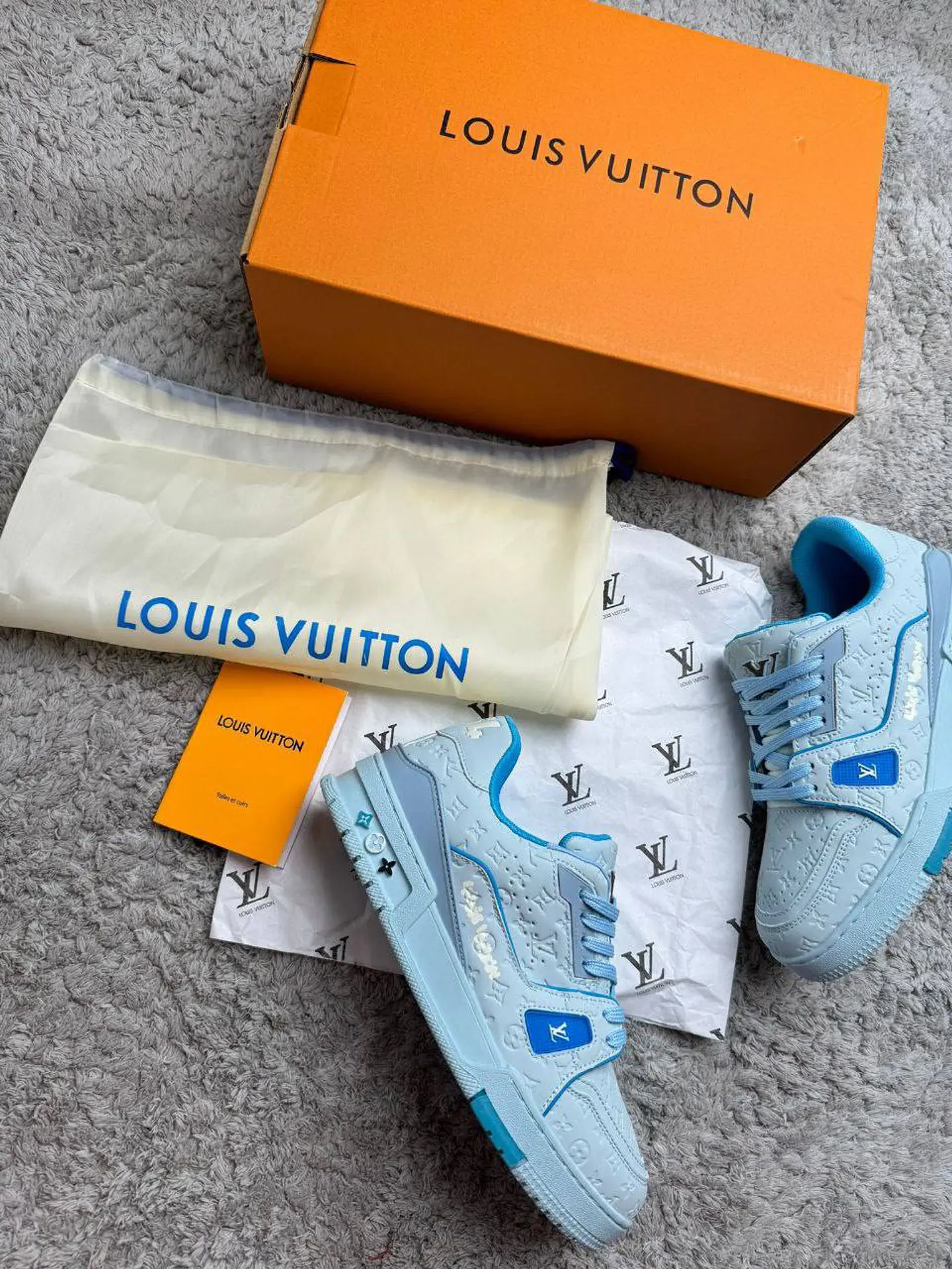 Sapatilhas Louis Vuitton 4
