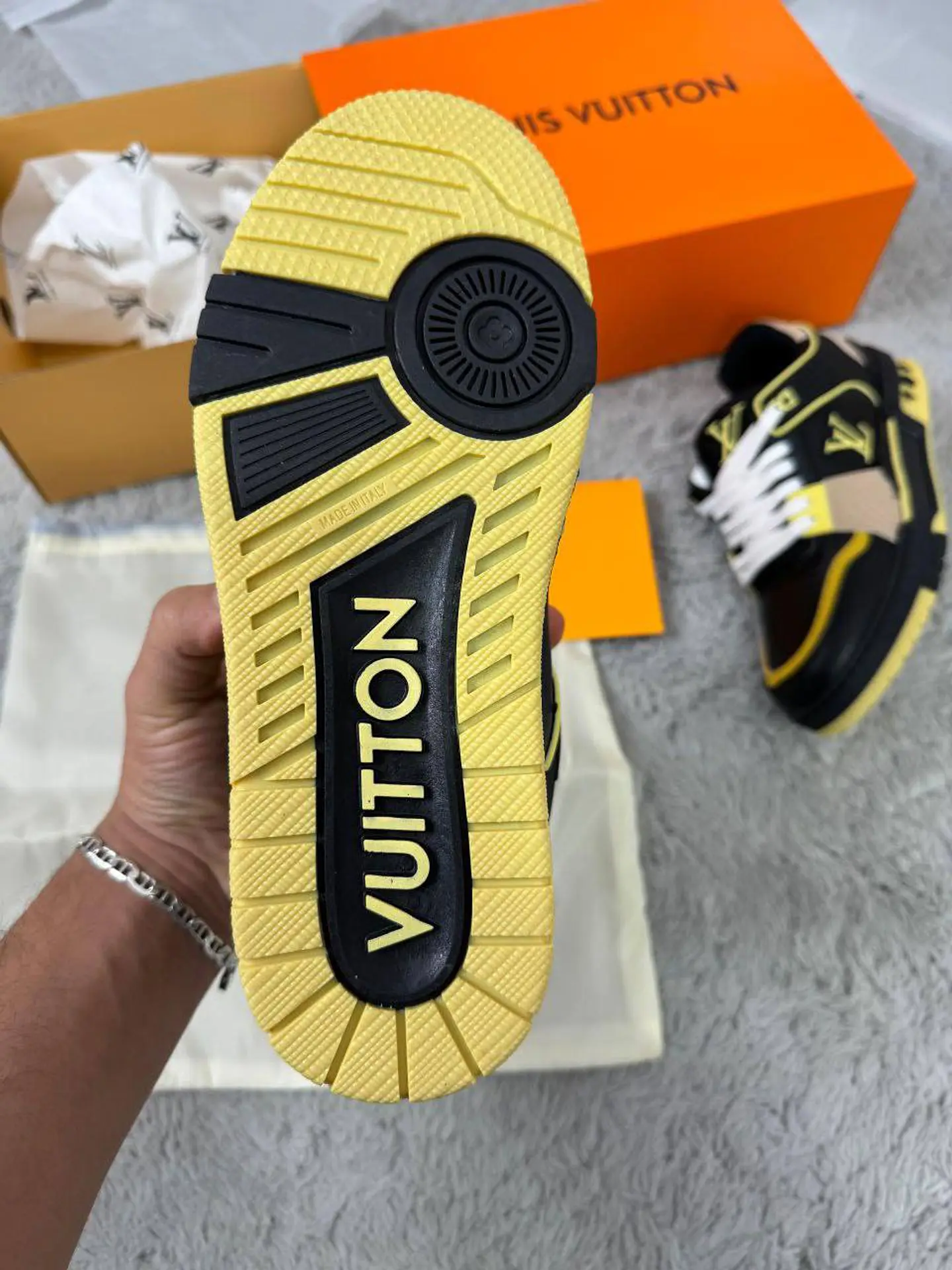 Sapatilhas Louis Vuitton 2