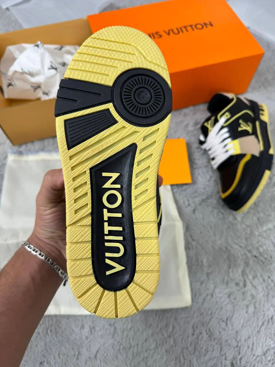 Sapatilhas Louis Vuitton 2