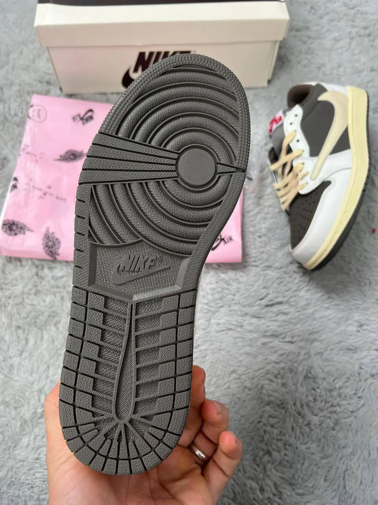 Sapatilhas Nike Air Jordan Travis Scott 3
