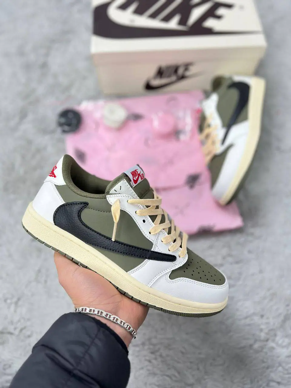 Sapatilhas Nike Air Jordan Travis Scott 1