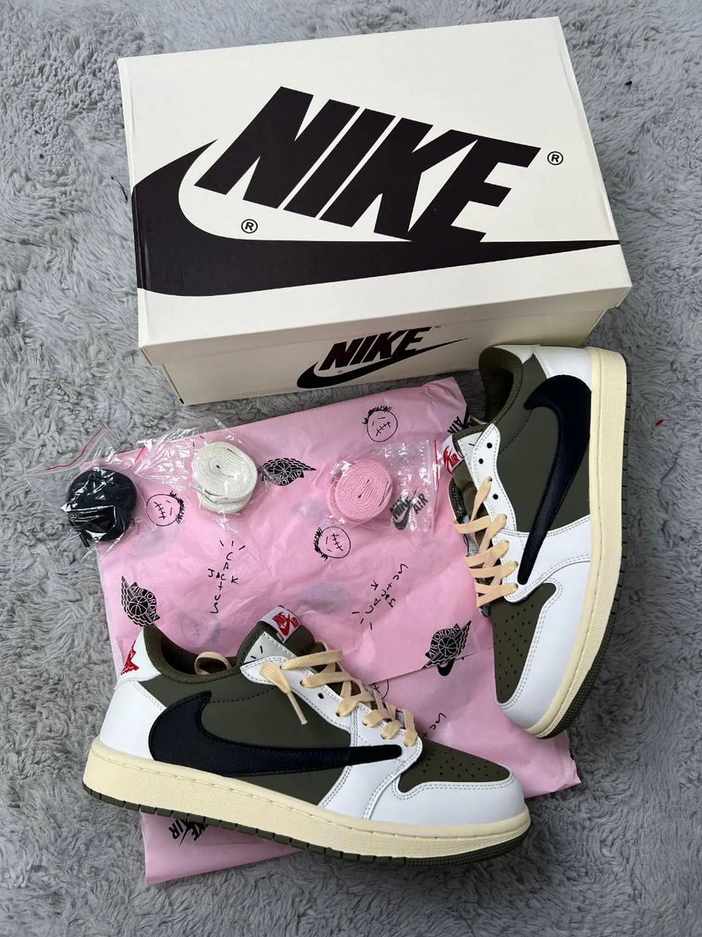 Sapatilhas Nike Air Jordan Travis Scott 5