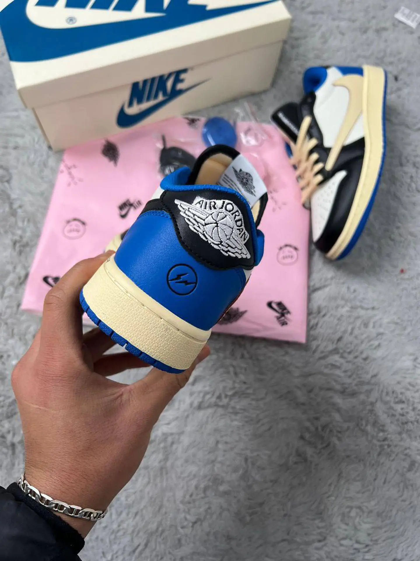Sapatilhas Nike Air Jordan Travis Scott 3