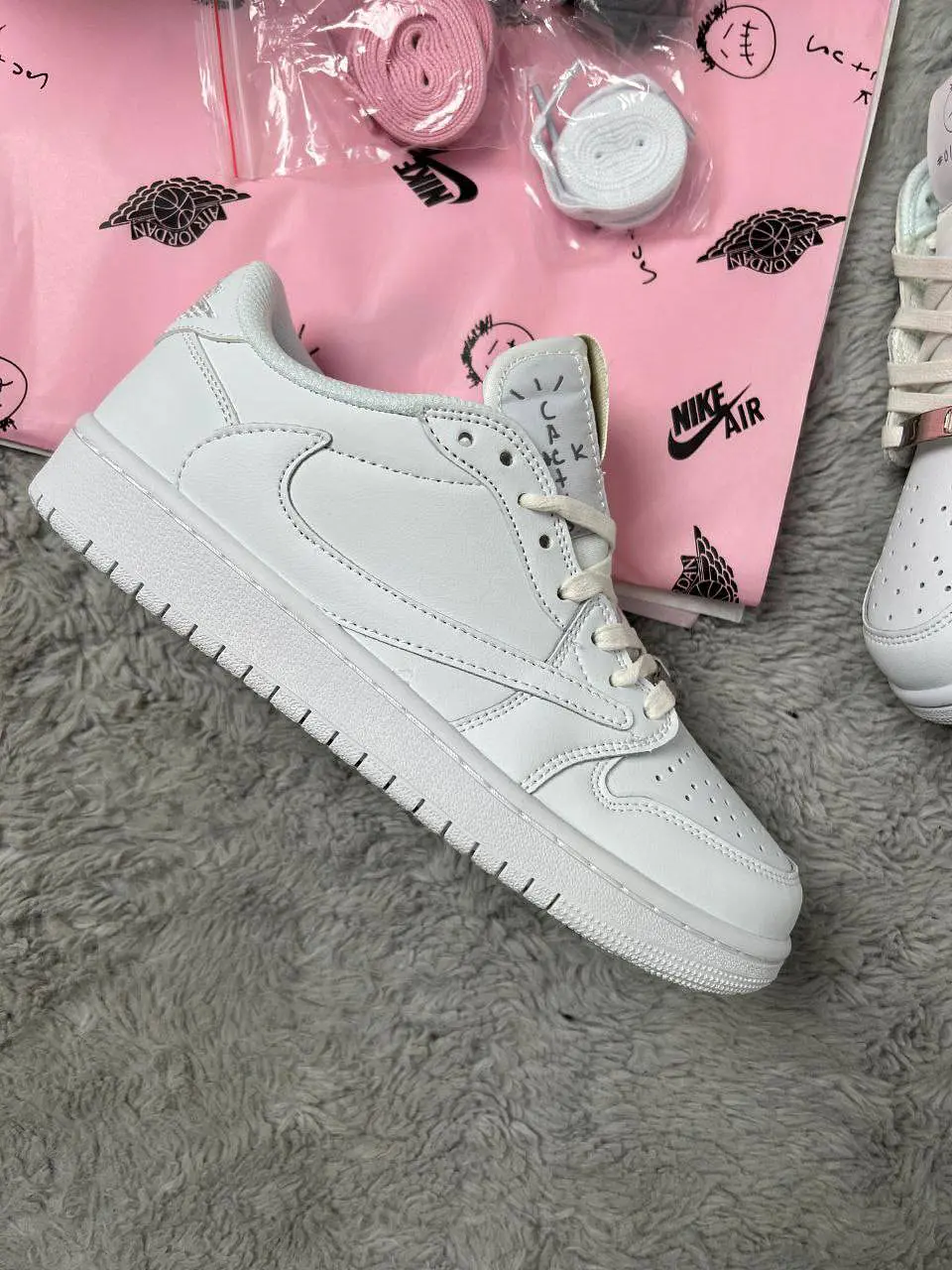 Sapatilhas Nike Air Jordan Travis Scott 3