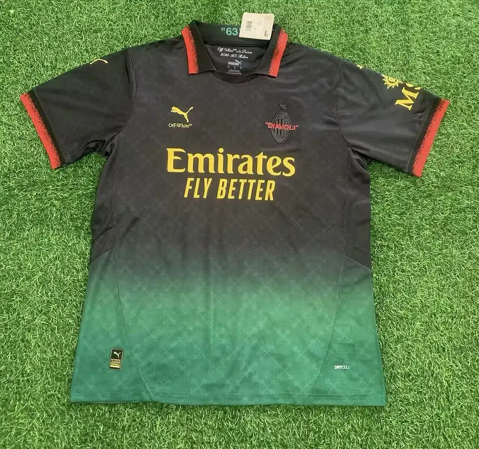 Camisola AC Milan Edição Especial 1