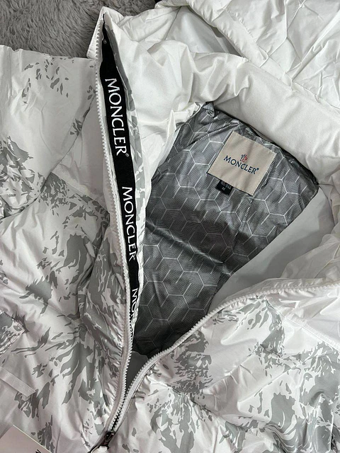 Casaco Moncler