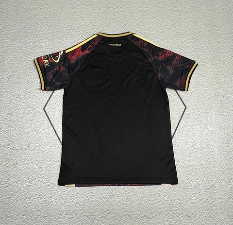 Camisola Bayer Leverkusen Edição Especial 