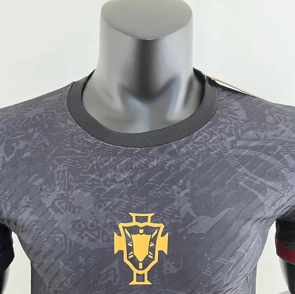 Camisola Edição Especial CR7 Versão Jogador 2