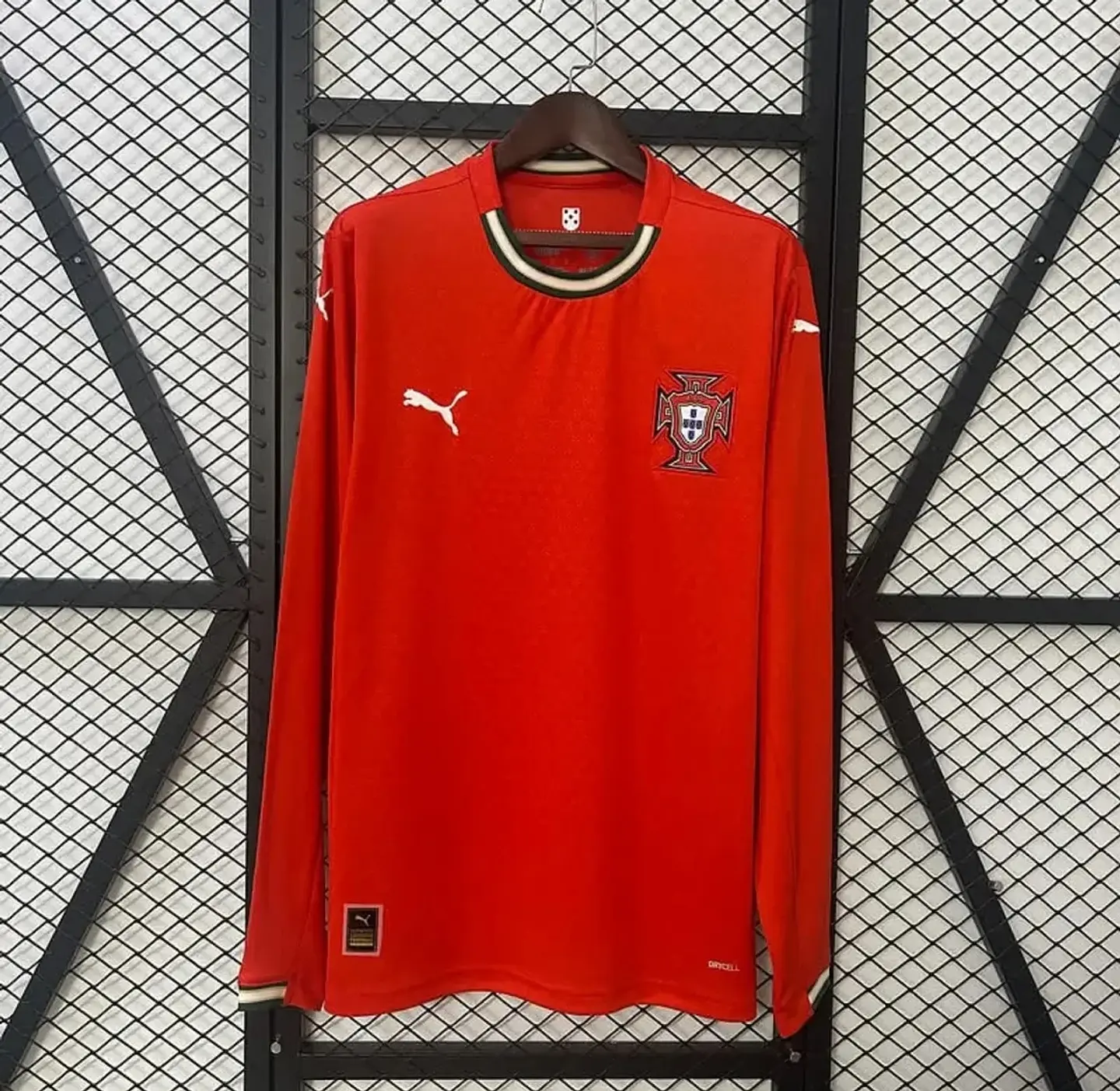 Camisola Portugal l 25/26 - Manga Longa 1