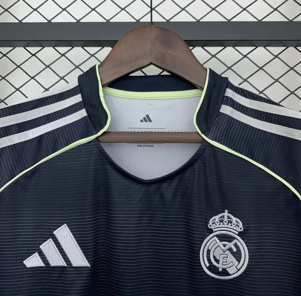 Camisola Real Madrid II 25/26 2