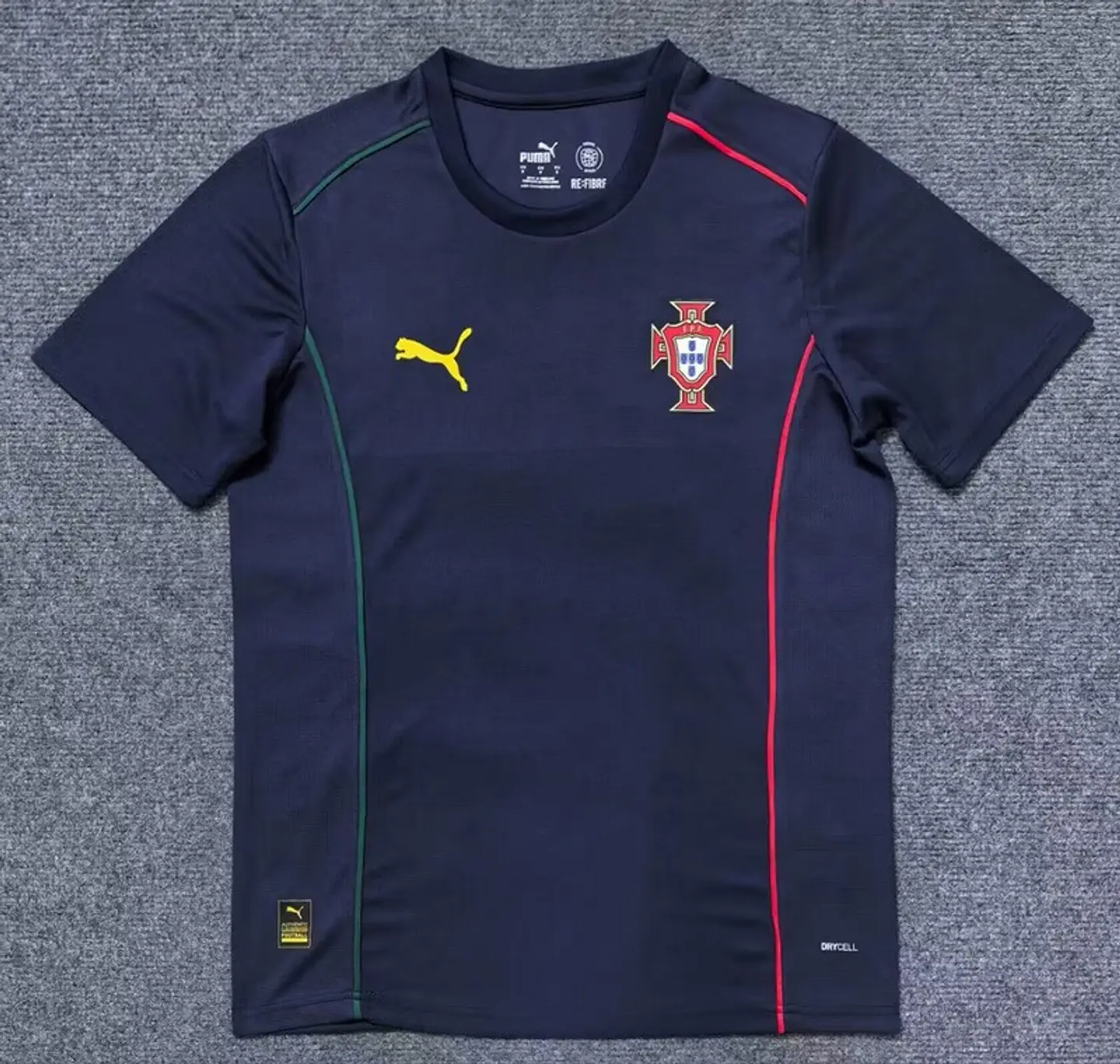 Camisola de saída Portugal 25/26 1