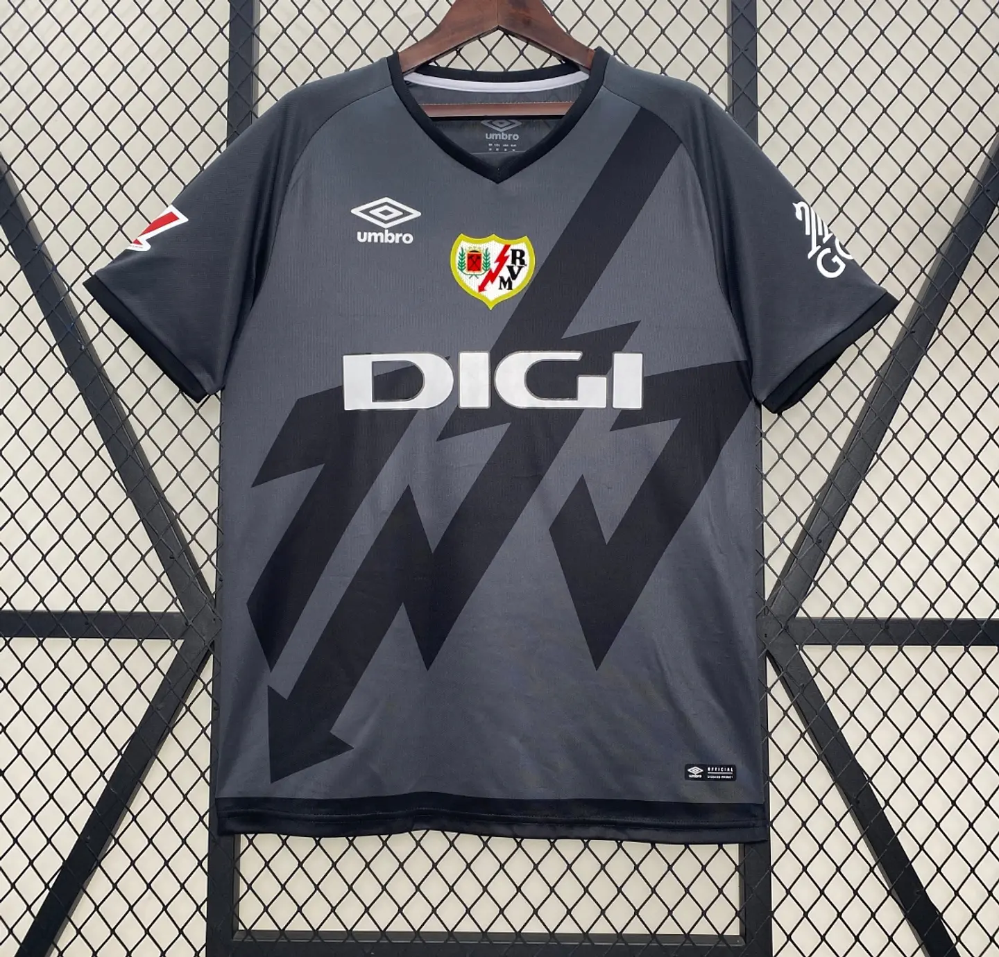 Camisola Rayo Vallecano III 24/25 1