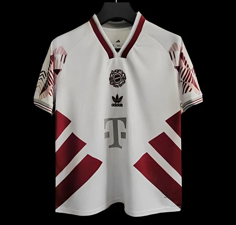 Camisola Bayern - Pré-jogo 25/26