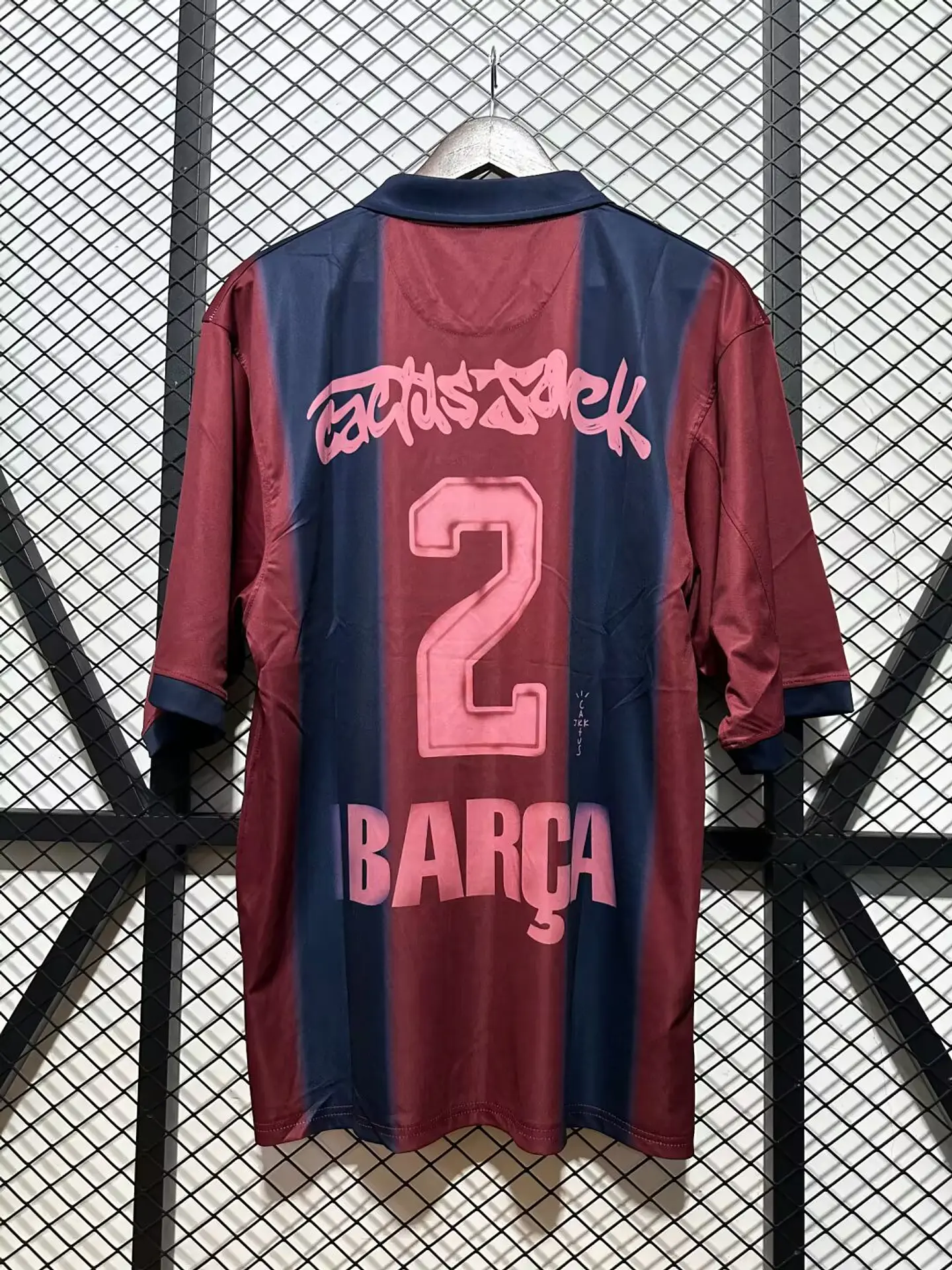 Camisola Barcelona 25/26 - Edição Especial - Travis Scott 2