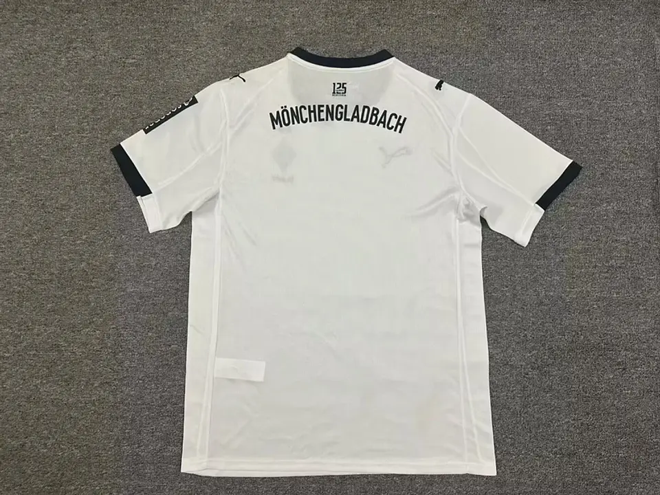 Camisola Borussia Monchengladbach I 25/26 2