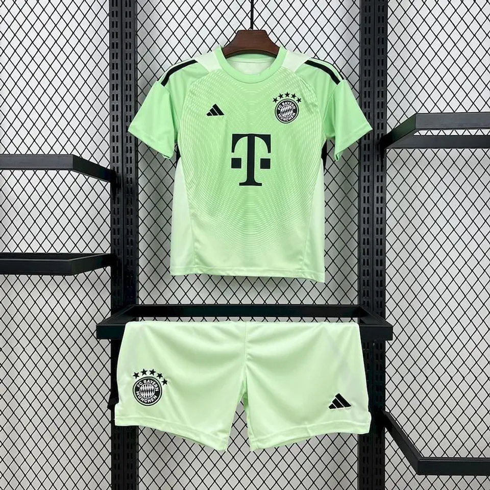Kit Bayern GK 25/26 1