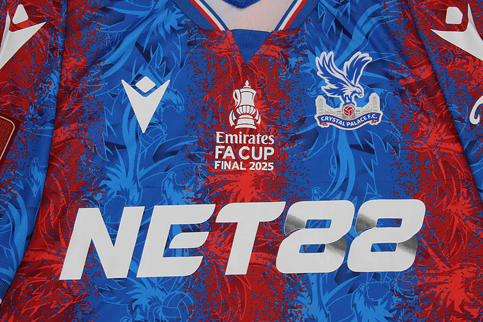 Camisola Crystal Palace I 24/25 - FA CUP Final 4