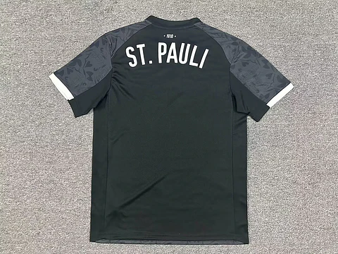 Camisola St. Pauli III 25/26
