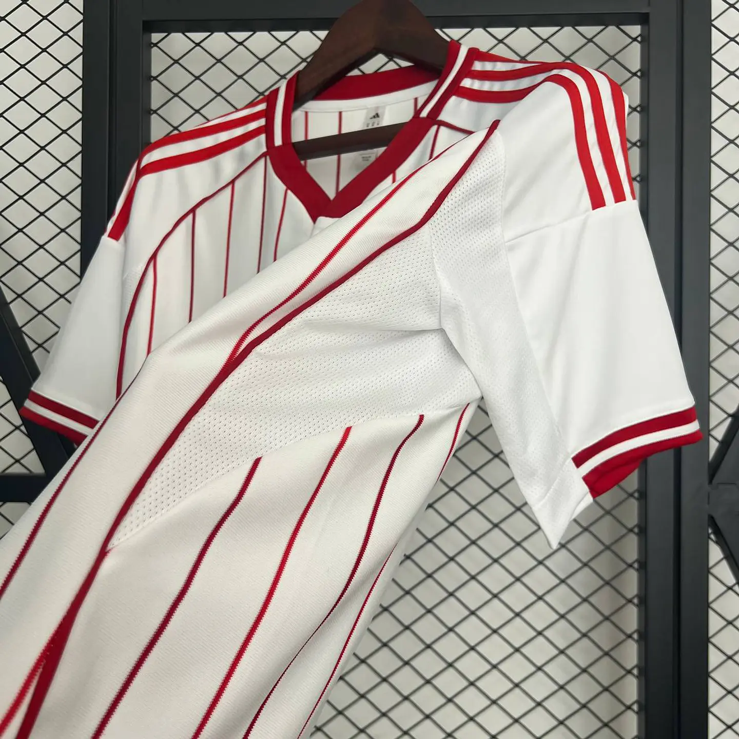 Camisola Arsenal - Edição Especial Mundial de Clubes  7