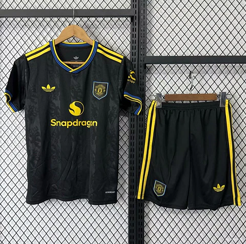 Kit Manchester United III 25/26
