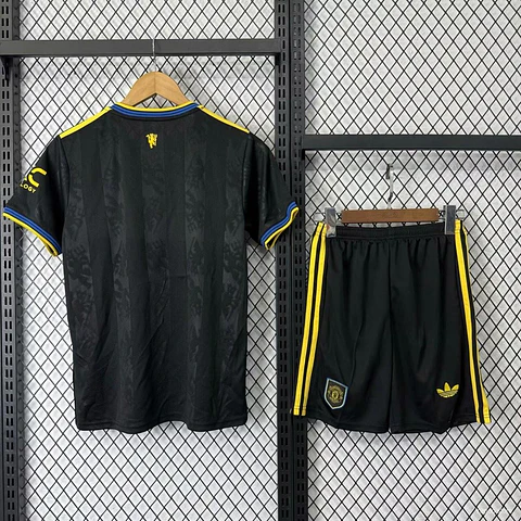 Kit Manchester United III 25/26