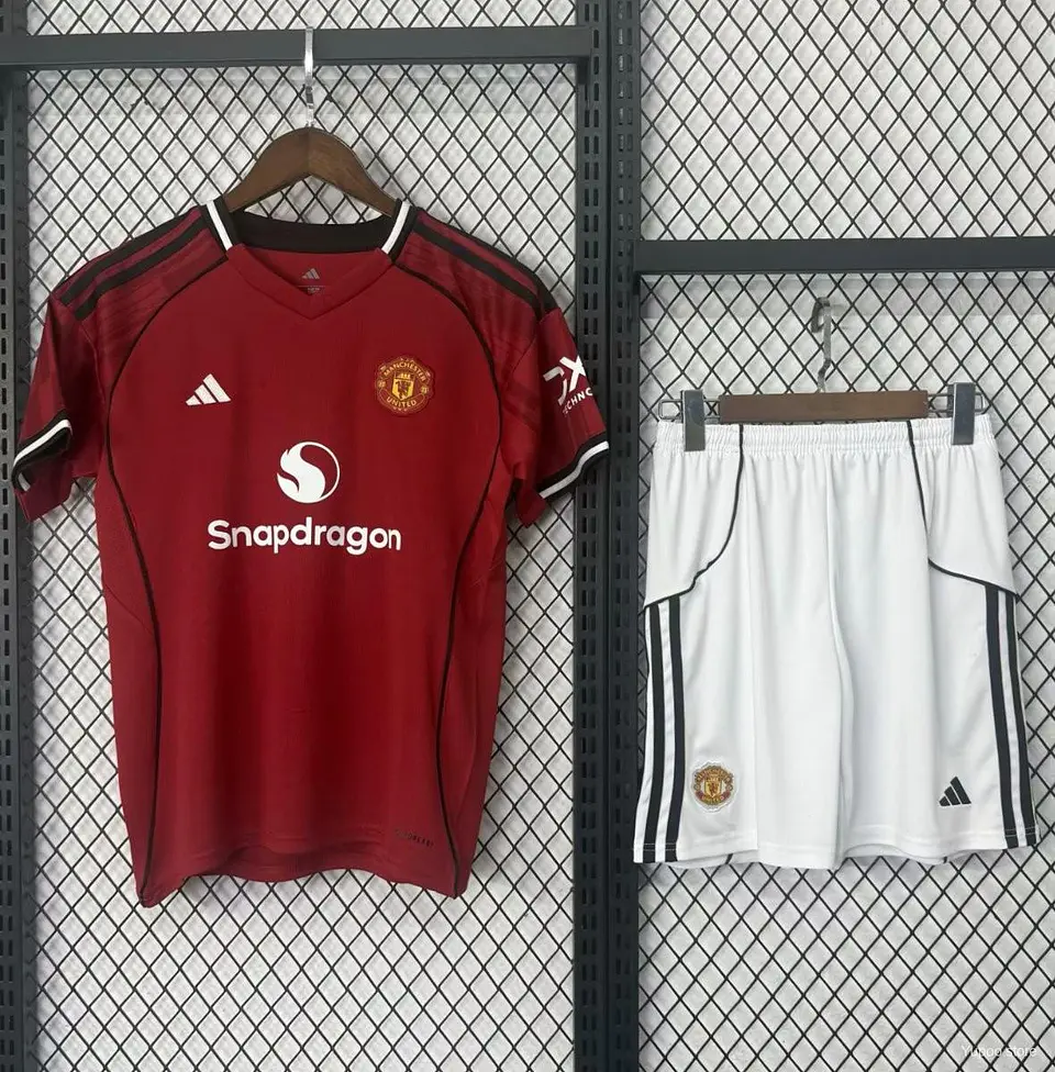 Kit Manchester United I 25/26 1