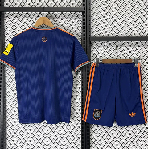 Kit New Castle III 25/26