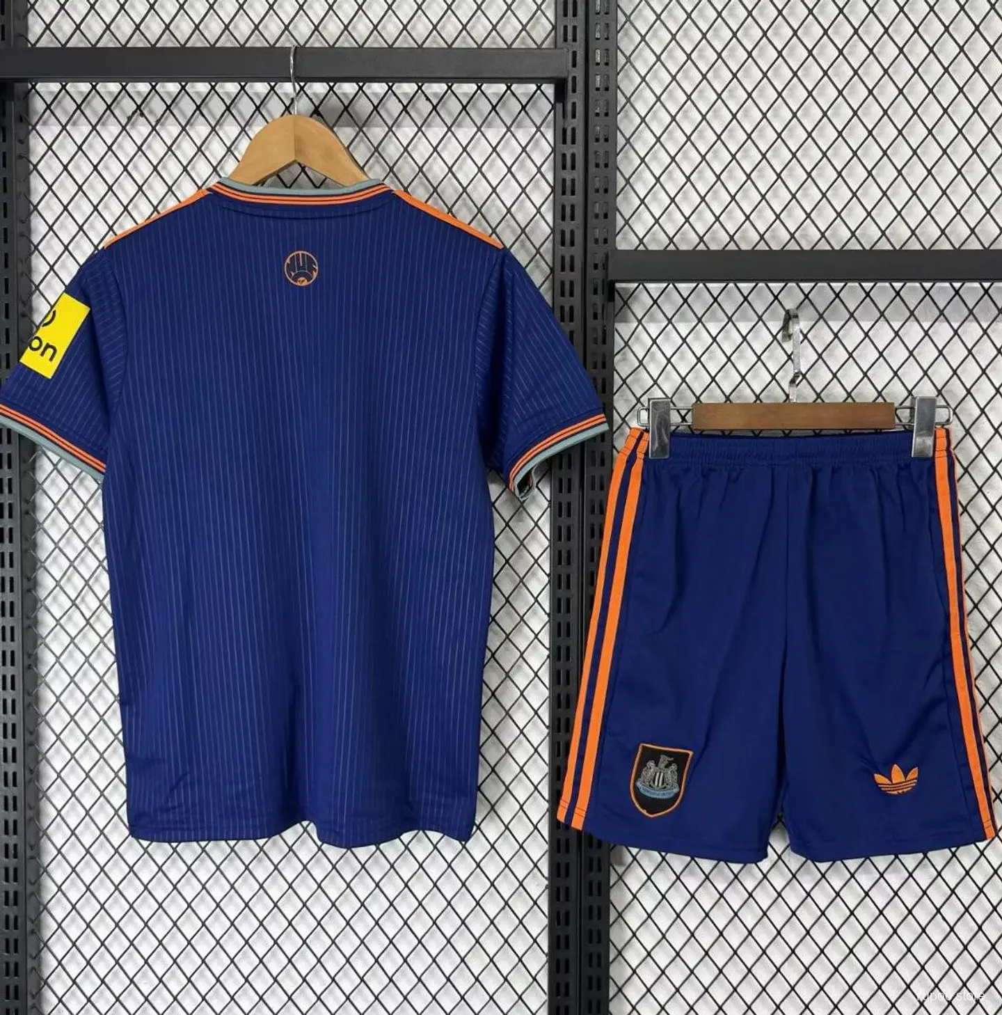 Kit New Castle III 25/26 2